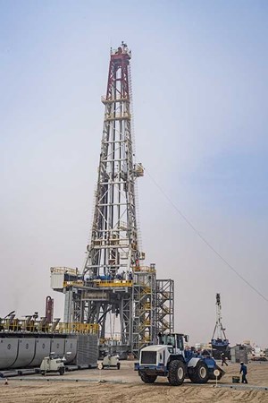 Fig. 4. This onshore rig is a unit that was added to Saudi Aramco’s owned rig program. Image: Saudi Aramco.
