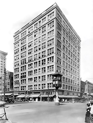 From 1916 to 1927, Gulf Publishing Company was housed on the 6th floor of the Goggan building at the intersection of Main and Capitol streets in downtown Houston.
