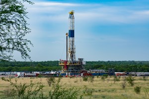 oil rig in the Eagle Ford shale