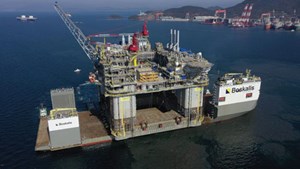 Fig. 3. The Argos FPU in South Korea on the BOKA Vanguard, headed to the Kiewit Offshore Services fabrication yard in Ingleside, Texas. Image: BP.