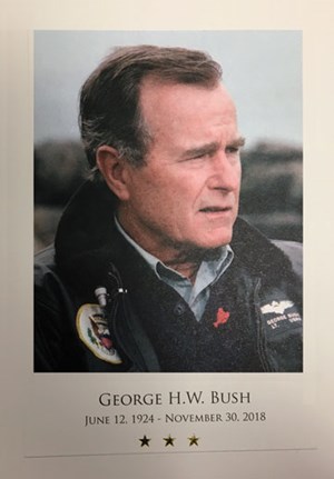 Fig. 1. Commemorative cards were handed out to the public during viewings of Bush’s casket in Washington, D.C., and Houston.