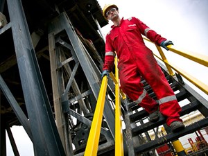 KCA Deutag employee on a drilling rig